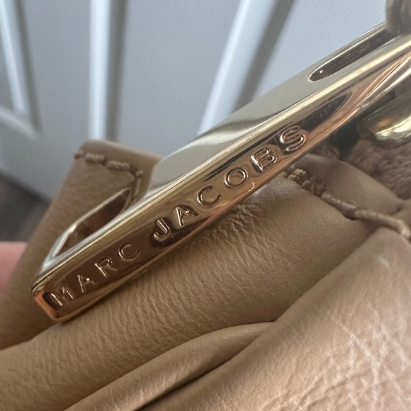 GORGEOUS MARC JACOBS BLAKE BAG💛 - Picture 14 of 16